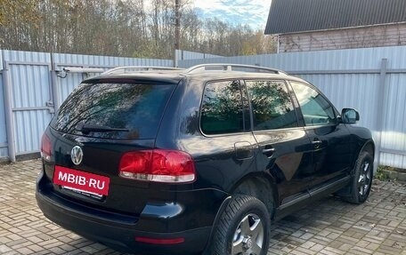 Volkswagen Touareg III, 2003 год, 770 000 рублей, 2 фотография