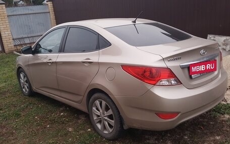 Hyundai Solaris II рестайлинг, 2013 год, 745 000 рублей, 2 фотография