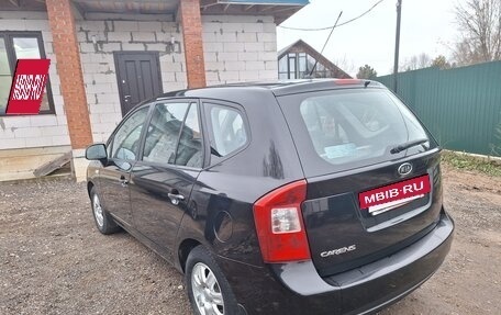 KIA Carens III (RP), 2010 год, 850 000 рублей, 10 фотография