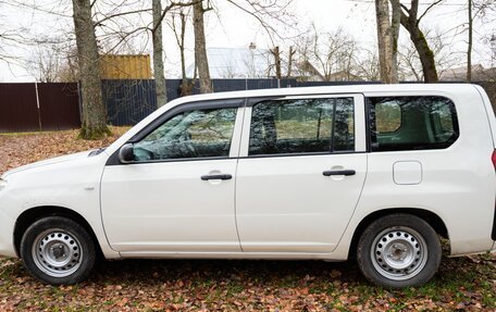 Toyota Probox I, 2017 год, 950 000 рублей, 2 фотография