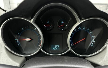 Chevrolet Cruze II, 2011 год, 685 000 рублей, 9 фотография