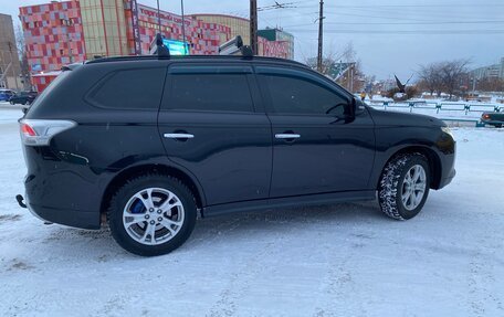 Mitsubishi Outlander III рестайлинг 3, 2012 год, 1 640 000 рублей, 6 фотография