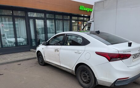 Hyundai Solaris II рестайлинг, 2017 год, 560 000 рублей, 4 фотография