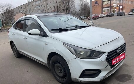 Hyundai Solaris II рестайлинг, 2017 год, 560 000 рублей, 2 фотография