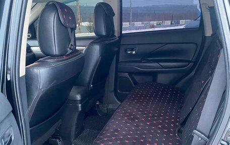 Mitsubishi Outlander III рестайлинг 3, 2012 год, 1 640 000 рублей, 15 фотография