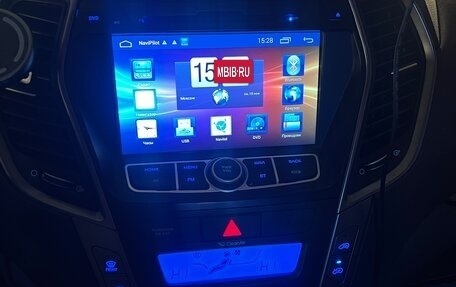 Hyundai Santa Fe III рестайлинг, 2015 год, 1 990 000 рублей, 22 фотография