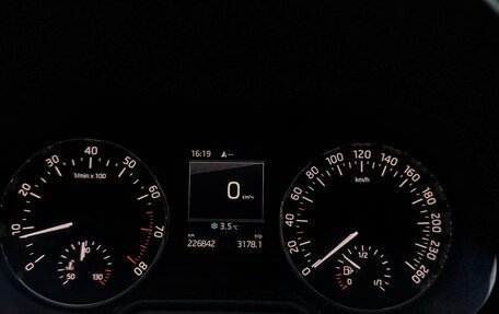 Skoda Octavia, 2015 год, 1 410 000 рублей, 9 фотография