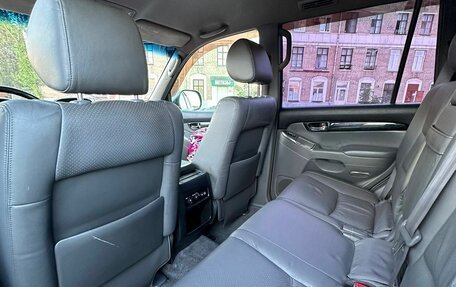 Toyota Land Cruiser Prado 120 рестайлинг, 2008 год, 2 200 000 рублей, 11 фотография