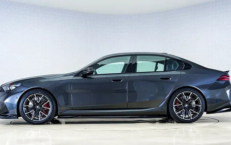 BMW M5, 2025 год, 22 707 464 рублей, 2 фотография