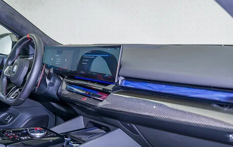 BMW M5, 2025 год, 22 707 464 рублей, 7 фотография