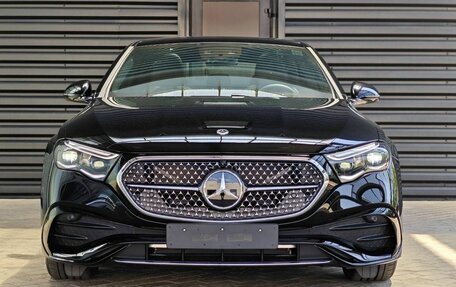 Mercedes-Benz E-Класс, 2025 год, 9 990 000 рублей, 2 фотография