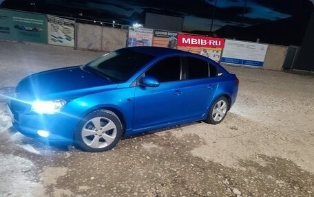 Chevrolet Cruze II, 2011 год, 700 000 рублей, 1 фотография