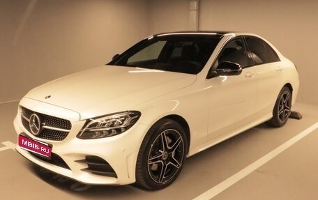 Mercedes-Benz C-Класс, 2018 год, 3 900 000 рублей, 1 фотография