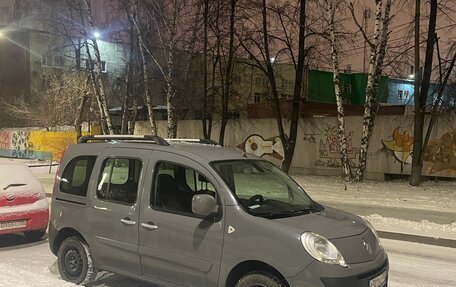 Renault Kangoo II рестайлинг, 2012 год, 560 000 рублей, 2 фотография