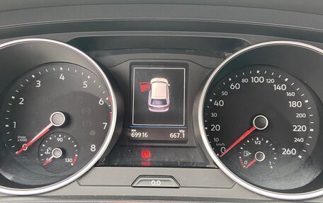 Volkswagen Tiguan II, 2019 год, 2 500 000 рублей, 5 фотография