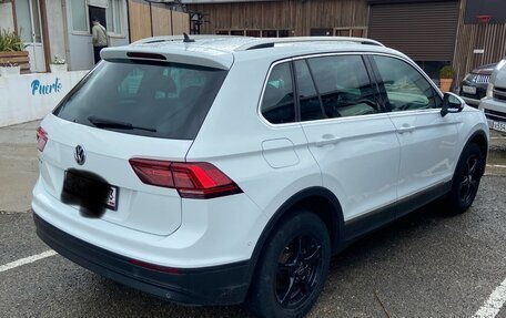 Volkswagen Tiguan II, 2019 год, 2 500 000 рублей, 4 фотография