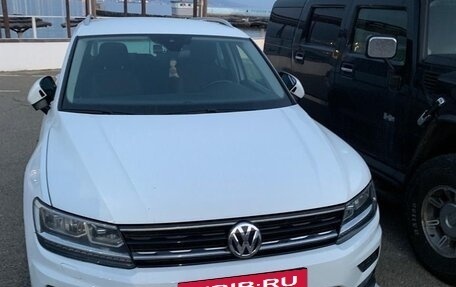 Volkswagen Tiguan II, 2019 год, 2 500 000 рублей, 10 фотография