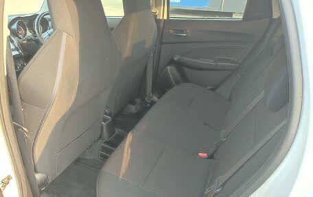 Suzuki Swift V, 2018 год, 1 650 000 рублей, 6 фотография