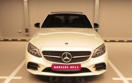 Mercedes-Benz C-Класс, 2018 год, 3 900 000 рублей, 4 фотография