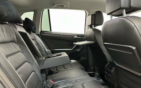 Volkswagen Tiguan II, 2020 год, 3 099 000 рублей, 25 фотография