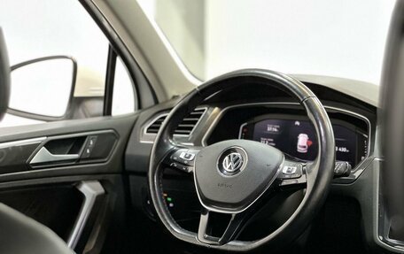 Volkswagen Tiguan II, 2020 год, 3 099 000 рублей, 30 фотография