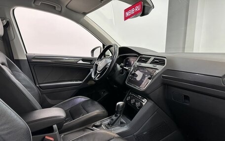 Volkswagen Tiguan II, 2020 год, 3 099 000 рублей, 27 фотография