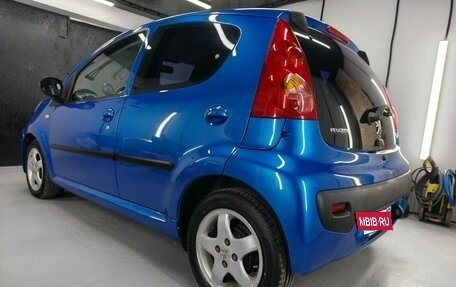 Peugeot 107 I рестайлинг, 2010 год, 575 000 рублей, 15 фотография