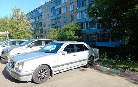 Mercedes-Benz E-Класс, 1997 год, 450 000 рублей, 14 фотография