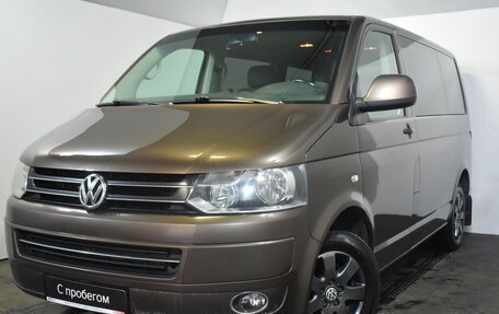 Volkswagen Caravelle T5, 2014 год, 1 549 000 рублей, 3 фотография