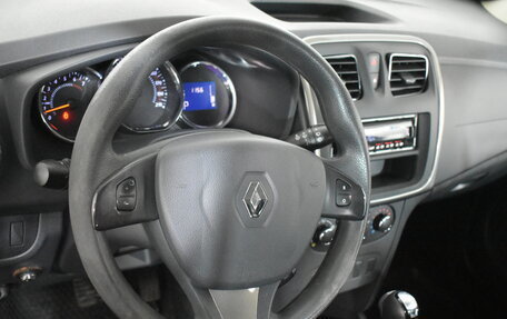 Renault Sandero II рестайлинг, 2016 год, 819 000 рублей, 9 фотография