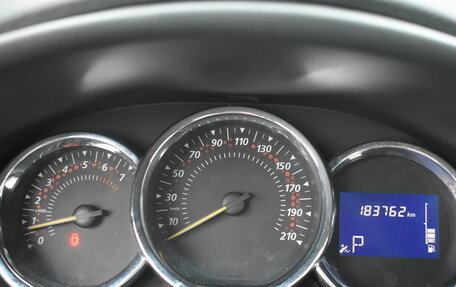 Renault Sandero II рестайлинг, 2016 год, 819 000 рублей, 16 фотография