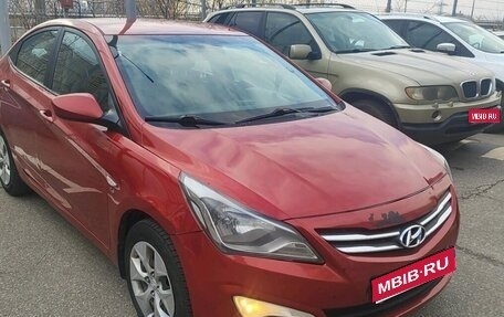 Hyundai Solaris II рестайлинг, 2015 год, 830 000 рублей, 1 фотография