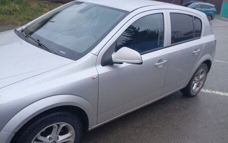 Opel Astra J, 2012 год, 670 000 рублей, 3 фотография