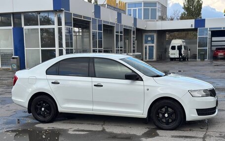 Skoda Rapid I, 2017 год, 1 100 000 рублей, 2 фотография