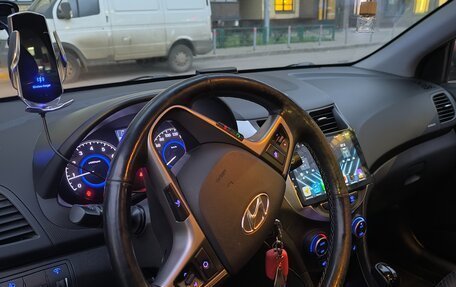 Hyundai Solaris II рестайлинг, 2015 год, 830 000 рублей, 6 фотография