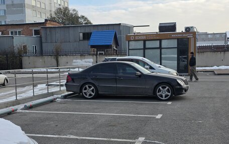 Mercedes-Benz E-Класс, 2008 год, 950 000 рублей, 3 фотография