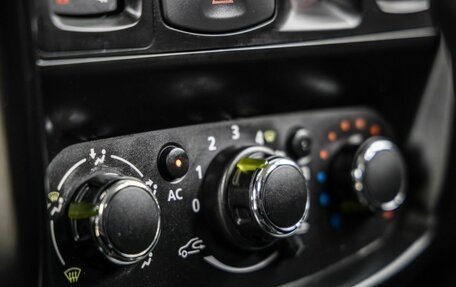 Renault Duster I рестайлинг, 2014 год, 1 088 000 рублей, 31 фотография