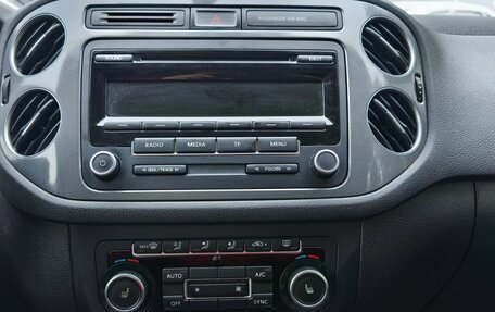 Volkswagen Tiguan I, 2015 год, 1 248 000 рублей, 16 фотография