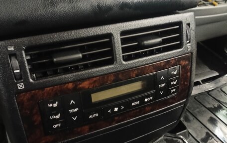 Toyota Land Cruiser 200, 2008 год, 2 650 000 рублей, 14 фотография