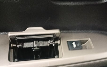 Toyota Land Cruiser 200, 2008 год, 2 650 000 рублей, 15 фотография