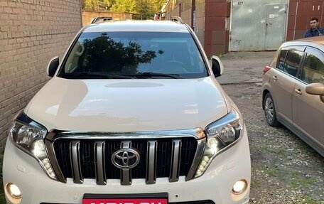 Toyota Land Cruiser Prado 150 рестайлинг 2, 2016 год, 3 100 000 рублей, 4 фотография