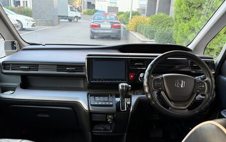 Honda Stepwgn IV, 2021 год, 2 730 000 рублей, 5 фотография