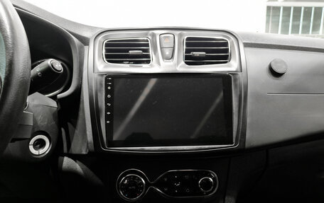 Renault Sandero II рестайлинг, 2018 год, 1 050 000 рублей, 17 фотография