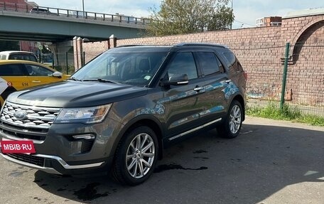 Ford Explorer VI, 2018 год, 3 300 000 рублей, 2 фотография