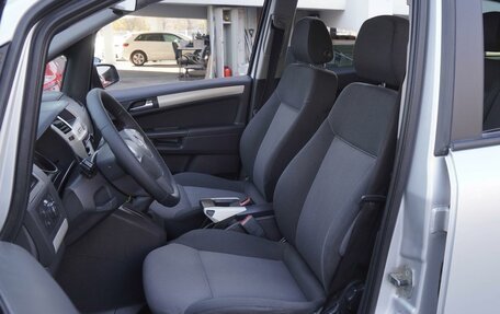 Opel Zafira B, 2008 год, 750 000 рублей, 10 фотография