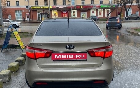 KIA Rio III рестайлинг, 2014 год, 550 000 рублей, 2 фотография