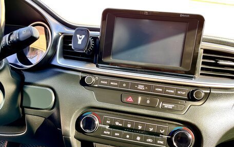 KIA cee'd III, 2018 год, 1 500 000 рублей, 21 фотография