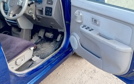 Nissan Cube II, 2001 год, 195 000 рублей, 10 фотография