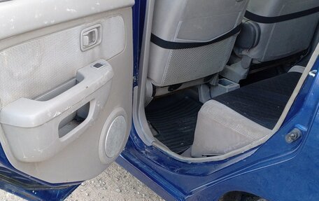 Nissan Cube II, 2001 год, 195 000 рублей, 12 фотография