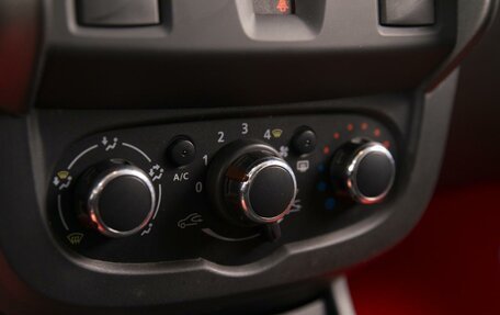 Renault Duster I рестайлинг, 2015 год, 1 050 000 рублей, 14 фотография